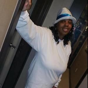 Meet your Posher, Tuggy